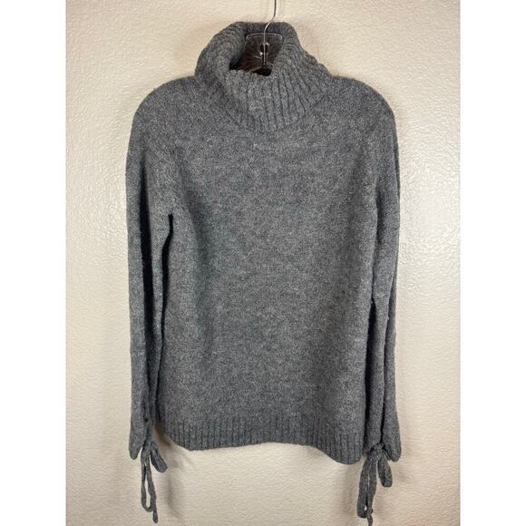 Lovers & Friends Gray Turtleneck With Lace-up Sleeves Size XS - Picture 4 of 4
